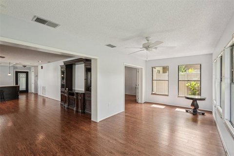 Condo in Sarasota, Florida, 2 bedrooms  № 1759740 - photo 9