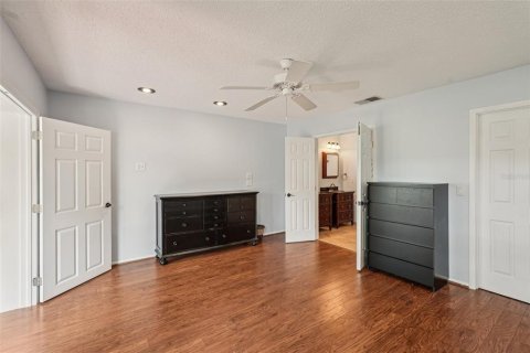 Condo in Sarasota, Florida, 2 bedrooms  № 1759740 - photo 22