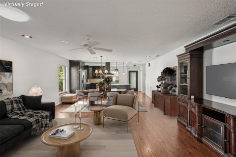 Condo in Sarasota, Florida, 2 bedrooms  № 1759740 - photo 7