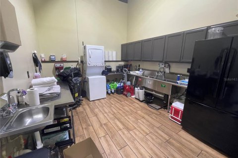 Immobilier commercial à louer à Eustis, Floride: 602.01 m2 № 2413829 - photo 18