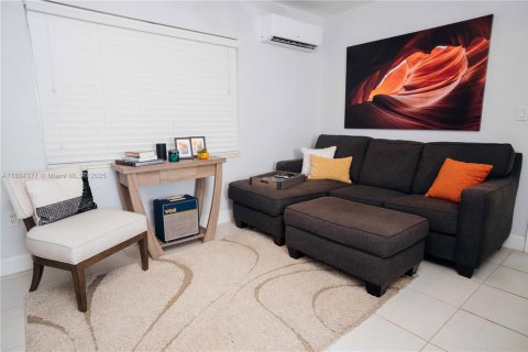 Copropriété à vendre à South Miami, Floride: 1 chambre № 1931063 - photo 10