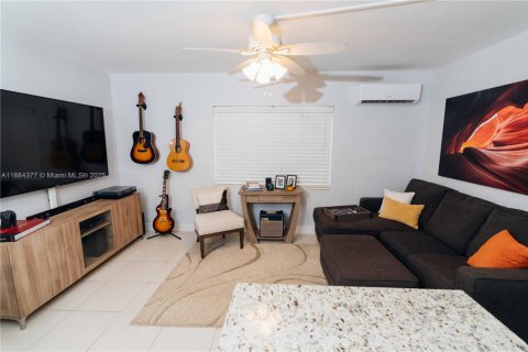 Copropriété à vendre à South Miami, Floride: 1 chambre № 1931063 - photo 15