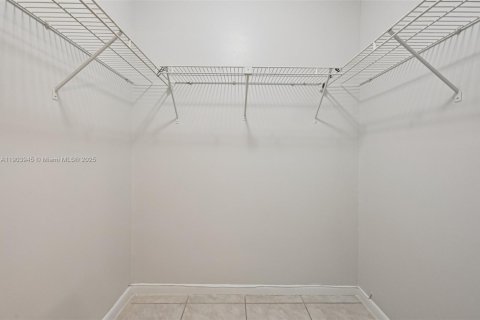 Villa ou maison à vendre à Port St. Lucie, Floride: 3 chambres, 163.69 m2 № 1965589 - photo 21