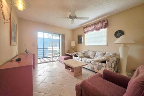 Condo in Delray Beach, Florida, 2 bedrooms № 2250606 - photo 8
