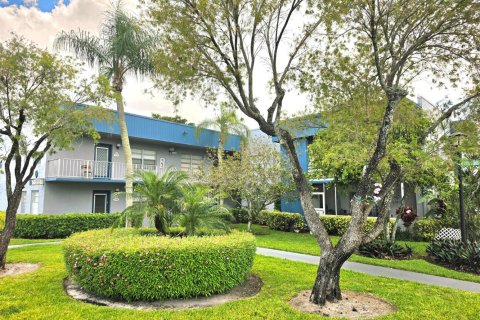 Condo in Delray Beach, Florida, 2 bedrooms № 2250606 - photo 19
