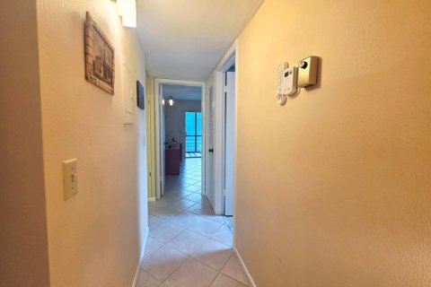 Condo in Delray Beach, Florida, 2 bedrooms № 2250606 - photo 7
