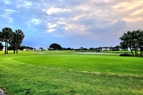 Condo in Delray Beach, Florida, 2 bedrooms № 2250606 - photo 28