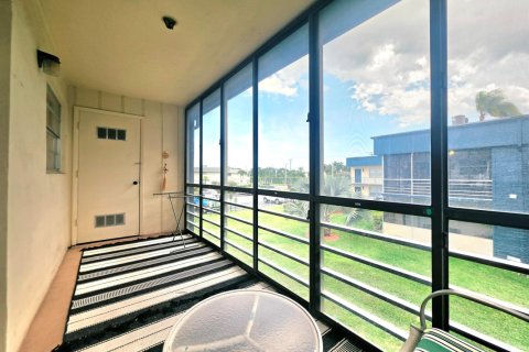 Condo in Delray Beach, Florida, 2 bedrooms № 2250606 - photo 11