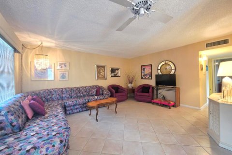 Condo in Delray Beach, Florida, 2 bedrooms № 2250606 - photo 3