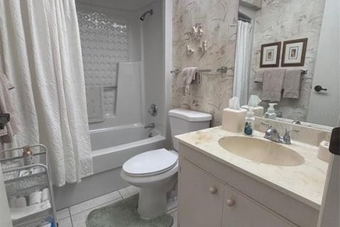 Duplex in New Smyrna Beach, Florida 3 bedrooms, 189.61 sq.m. № 1834784 - photo 23