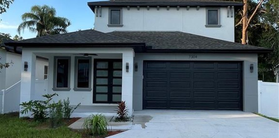 House in Tampa, Florida 3 bedrooms, 207.64 sq.m. № 1869761