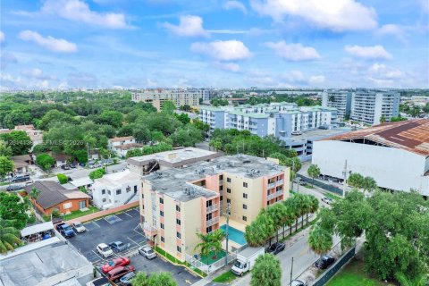 Immobilier commercial à vendre à Miami, Floride: 2406.08 m2 № 2076218 - photo 8