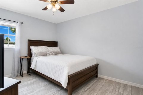 Casa en venta en Winter Haven, Florida, 3 dormitorios, 177.26 m2 № 2109349 - foto 13