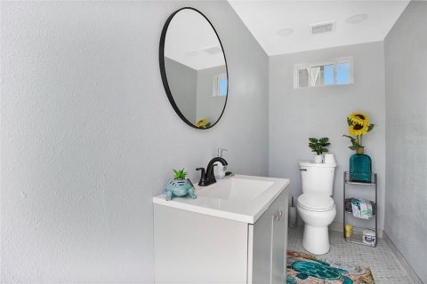 Casa en venta en Winter Haven, Florida, 3 dormitorios, 177.26 m2 № 2109349 - foto 17