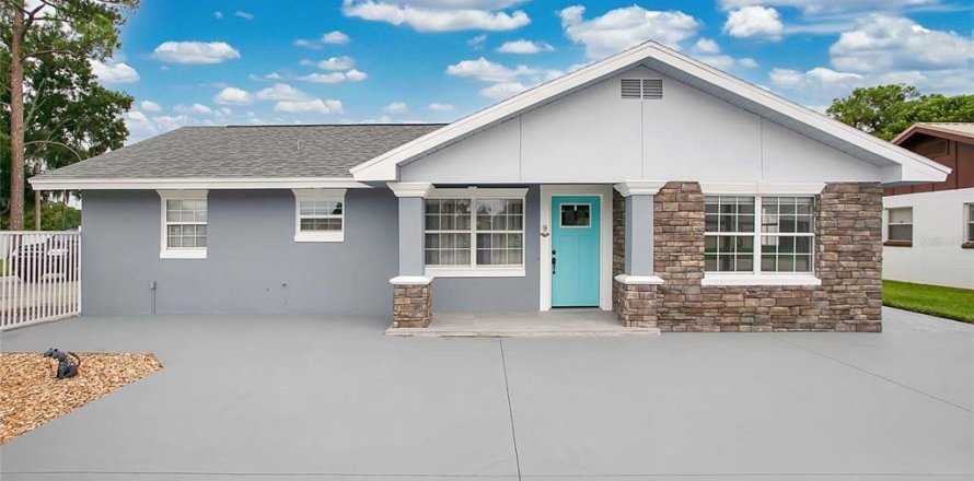 Casa en Winter Haven, Florida 3 dormitorios, 177.26 m2 № 2109349