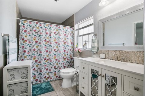 Casa en venta en Winter Haven, Florida, 3 dormitorios, 177.26 m2 № 2109349 - foto 12