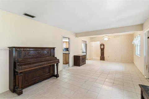 Villa ou maison à vendre à Plantation, Floride: 4 chambres, 186.36 m2 № 2390412 - photo 16