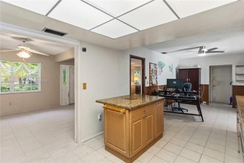 Villa ou maison à vendre à Plantation, Floride: 4 chambres, 186.36 m2 № 2390412 - photo 22