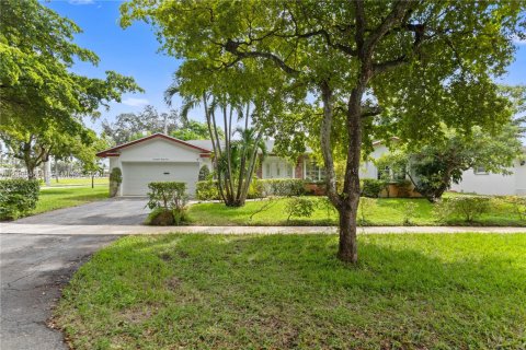 Villa ou maison à Plantation, Floride 4 chambres, 186.36 m2 № 2390412