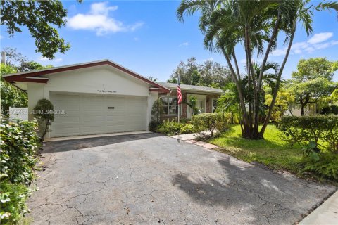 Villa ou maison à vendre à Plantation, Floride: 4 chambres, 186.36 m2 № 2390412 - photo 12