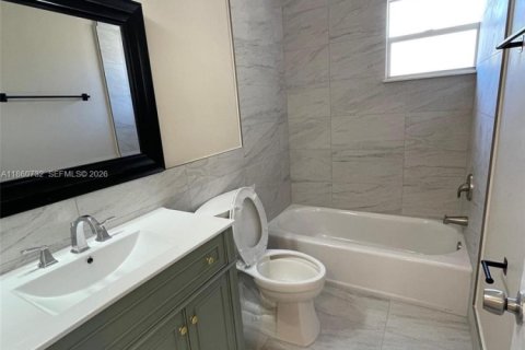 Apartment in Fort Lauderdale, Florida 2 bedrooms, 169.64 sq.m. № 1979089 - photo 16