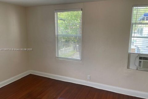 Apartment in Fort Lauderdale, Florida 2 bedrooms, 169.64 sq.m. № 1979089 - photo 10