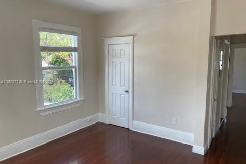 Apartment in Fort Lauderdale, Florida 2 bedrooms, 169.64 sq.m. № 1979089 - photo 3