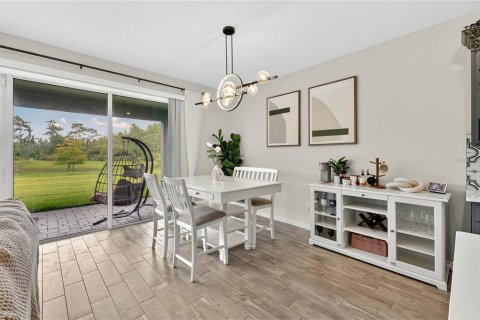 Casa en venta en Orlando, Florida, 5 dormitorios, 275.73 m2 № 1905330 - foto 9