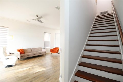 Townhouse in Orlando, Florida 3 bedrooms, 201.23 sq.m. № 2142502 - photo 25