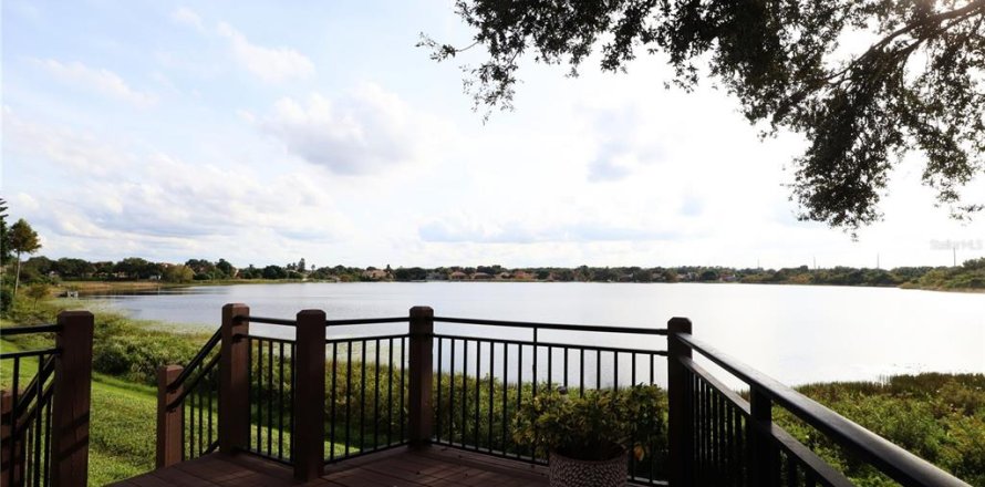 Townhouse in Orlando, Florida 3 bedrooms, 201.23 sq.m. № 2142502