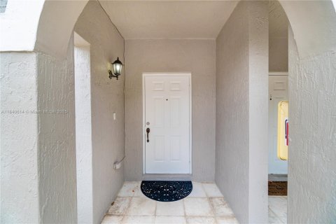 Condo in Miramar, Florida, 3 bedrooms  № 1830394 - photo 2
