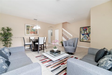 Condo in Miramar, Florida, 3 bedrooms  № 1830394 - photo 4