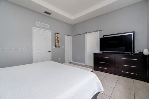 Condo in Miramar, Florida, 3 bedrooms  № 1830394 - photo 26