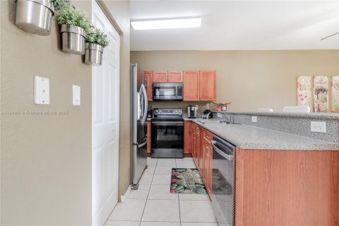 Condo in Miramar, Florida, 3 bedrooms  № 1830394 - photo 8