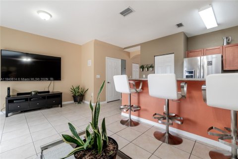 Condo in Miramar, Florida, 3 bedrooms  № 1830394 - photo 16