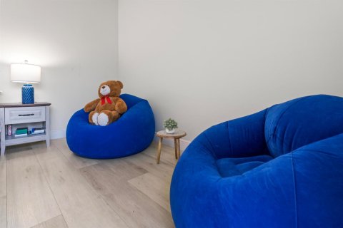 Купить таунхаус в Уэст-Палм-Бич, Флорида 4 комнаты, 114.83м2, № 2083003 - фото 17