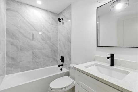 Casa en venta en North Port, Florida, 3 dormitorios, 137.03 m2 № 1807312 - foto 24