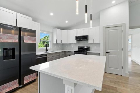 Casa en venta en North Port, Florida, 3 dormitorios, 137.03 m2 № 1807312 - foto 11