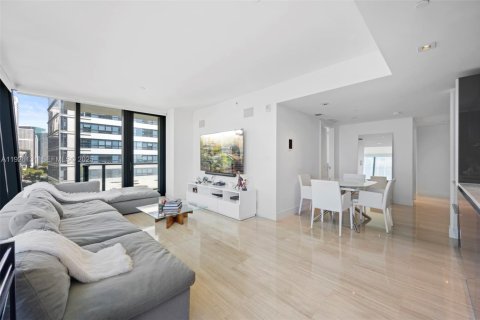 Condominio en venta en Miami, Florida, 1 dormitorio, 67.73 m2 № 1984531 - foto 3