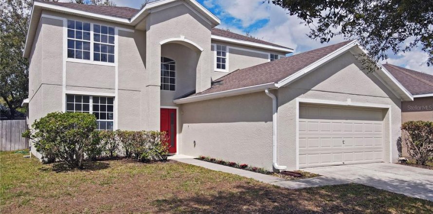 House in Tampa, Florida 4 bedrooms, 226.59 sq.m. № 2107027