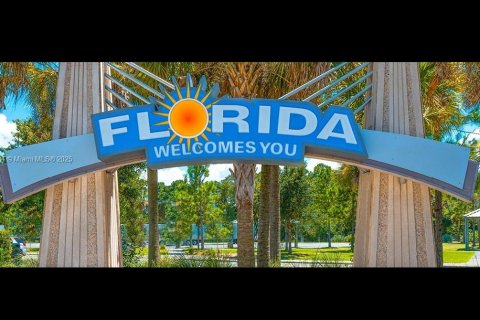 Land in Port Charlotte, Florida № 2158620 - photo 10