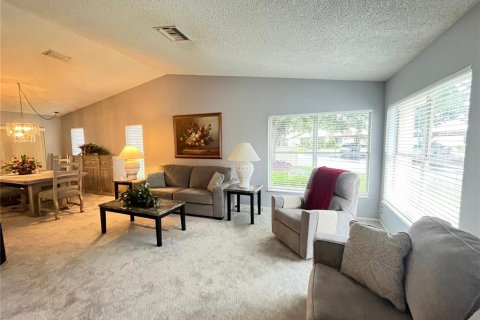 Condo in Holiday, Florida, 2 bedrooms  № 1818921 - photo 12