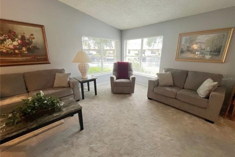 Condo in Holiday, Florida, 2 bedrooms  № 1818921 - photo 13