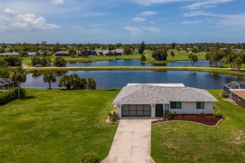 Casa en venta en Rotonda, Florida, 2 dormitorios, 192.03 m2 № 1795975 - foto 1