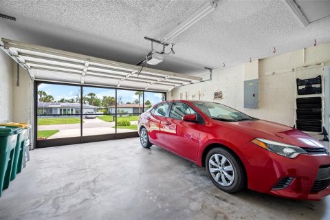 Casa en venta en Rotonda, Florida, 2 dormitorios, 192.03 m2 № 1795975 - foto 24