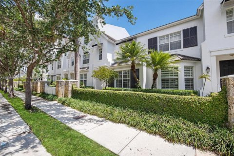 Townhouse in Miami, Florida 3 bedrooms, 190.08 sq.m. № 1951785 - photo 3