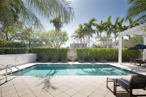 Townhouse in Miami, Florida 3 bedrooms, 190.08 sq.m. № 1951785 - photo 23