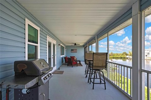 House in Hernando Beach, Florida 3 bedrooms, 148.64 sq.m. № 1782750 - photo 28