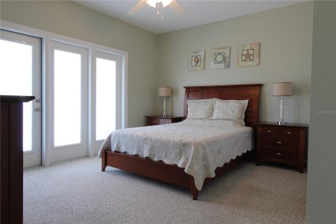 Condo in Horseshoe Beach, Florida, 1 bedroom  № 1339742 - photo 20