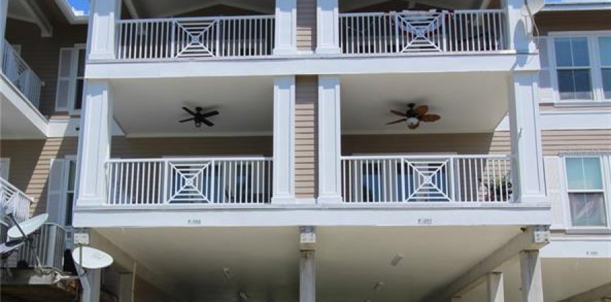 Condo in Horseshoe Beach, Florida, 1 bedroom  № 1339742